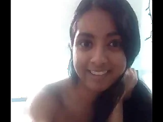 Seductive Desi Indian Girl XXX Nude Peel - IndianHiddenCams.com